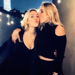 Meet your Posher, Caroline